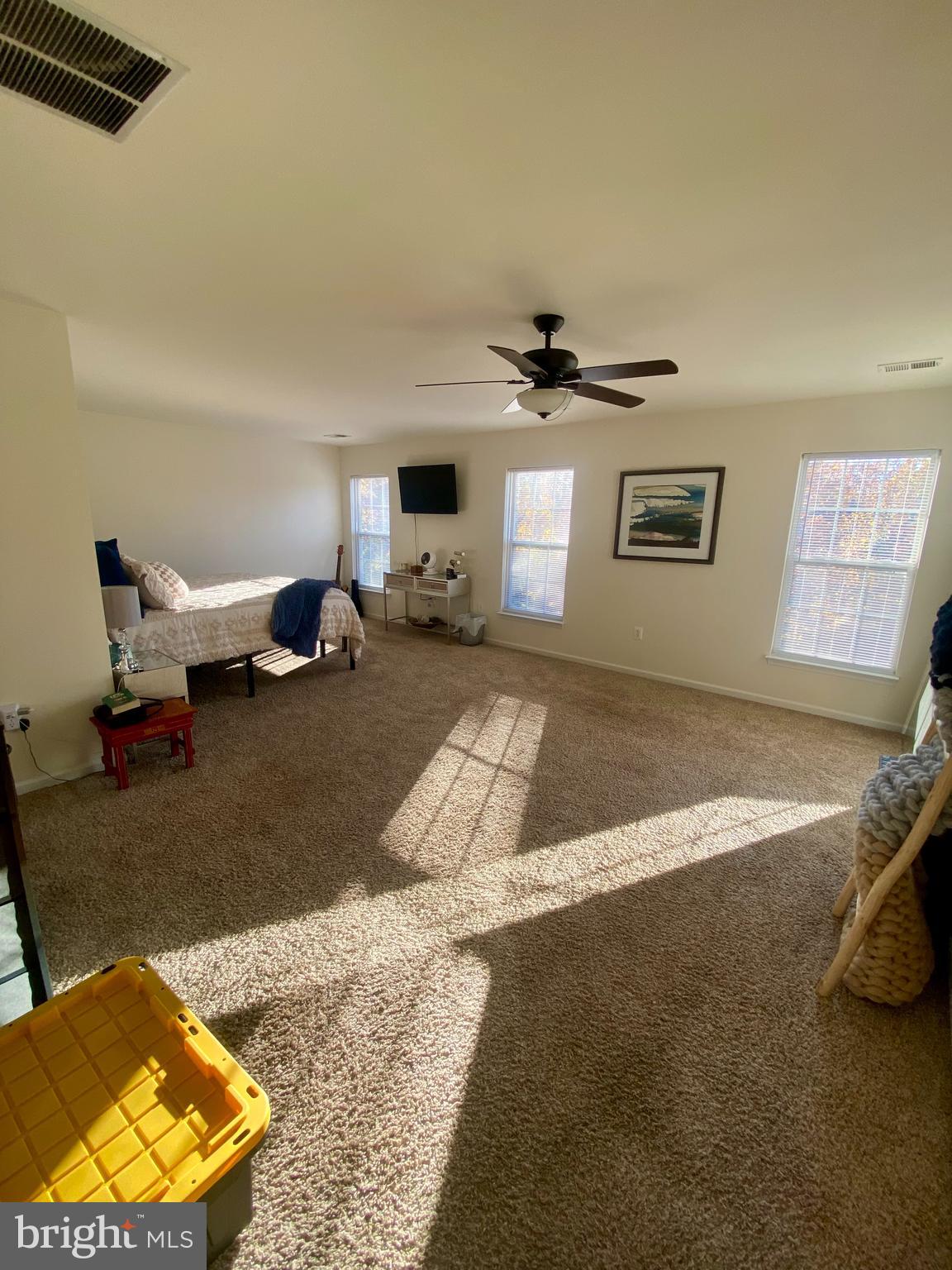 108 Davidson Street Stafford, VA 22554 - Photo 29 of 32 a living room with furniture