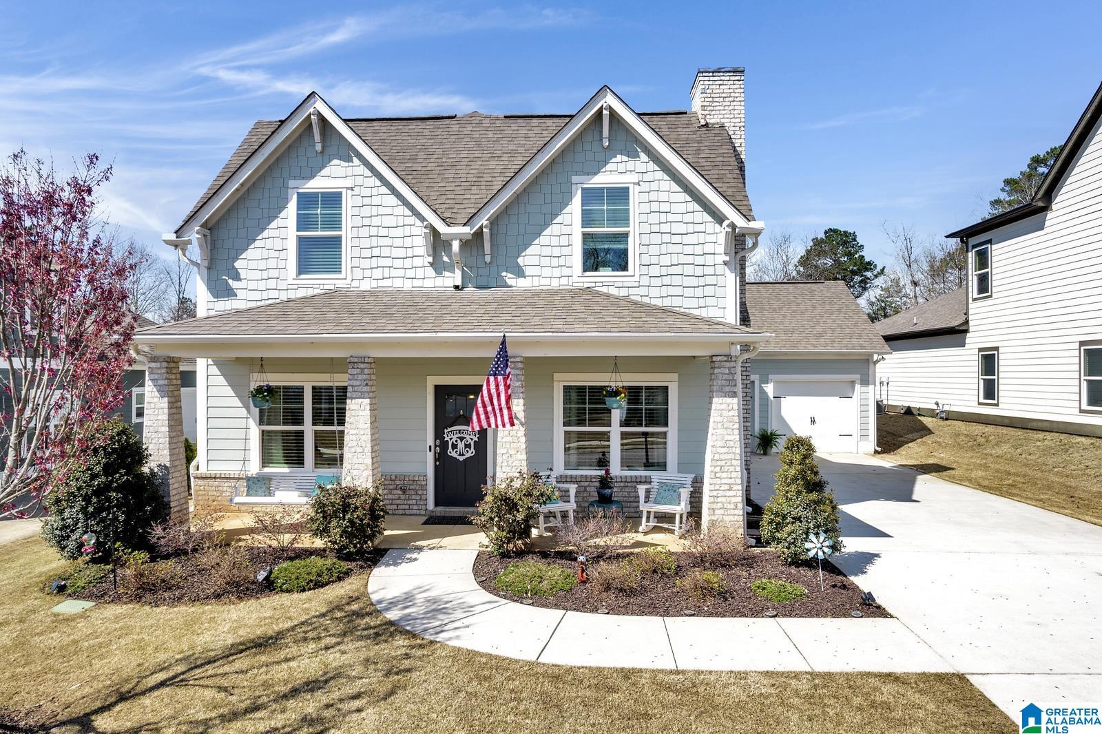 370 Lakeridge Drive Trussville, AL 35173 - Photo 2 of 37