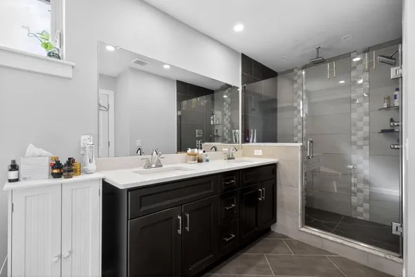 $3,200 | 1923 South 6th Street, Philadelphia, PA 19148