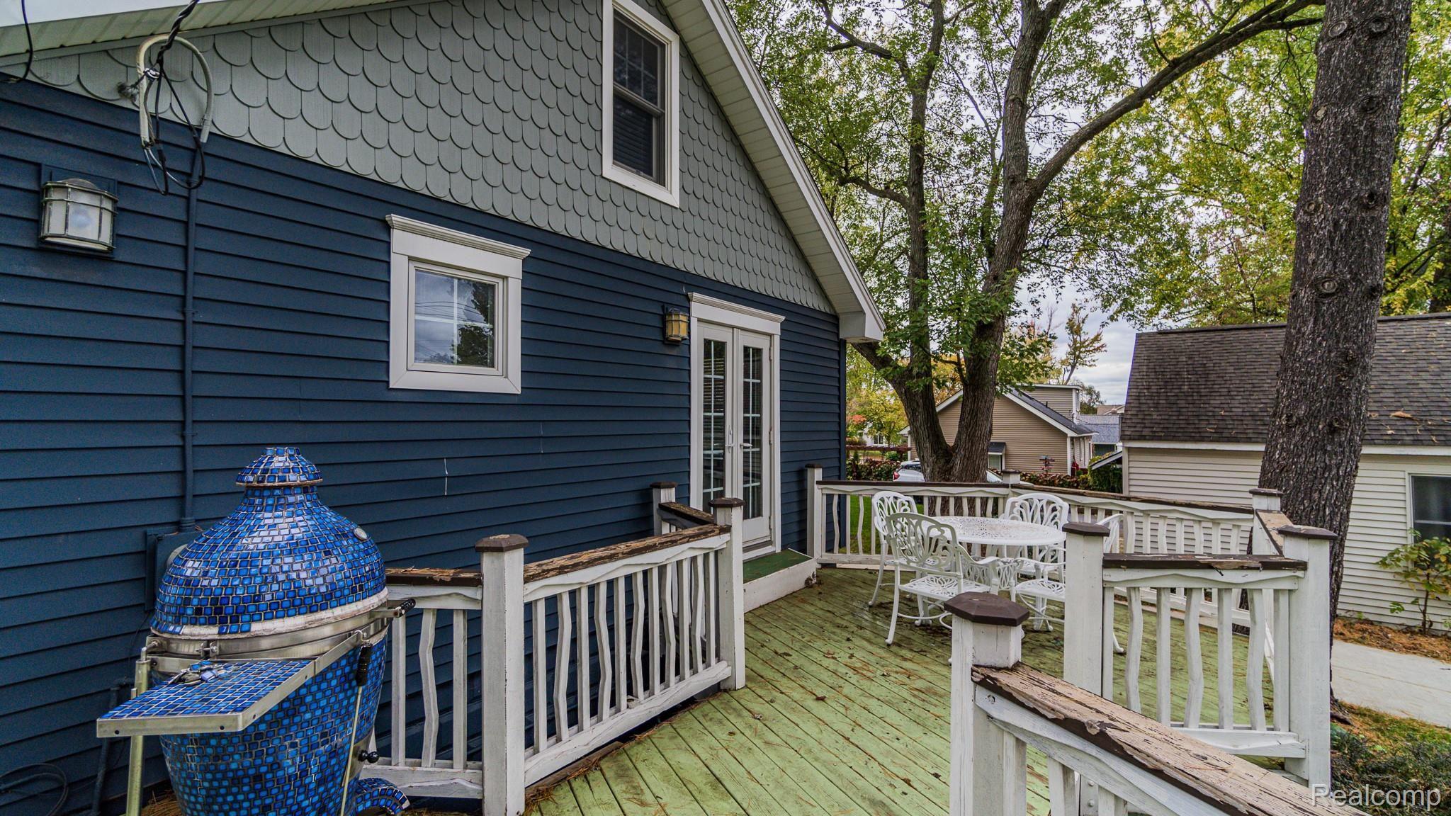 330 Taylor Avenue Rochester, MI 48307 - Photo 44 of 46 Taylor-46.jpg