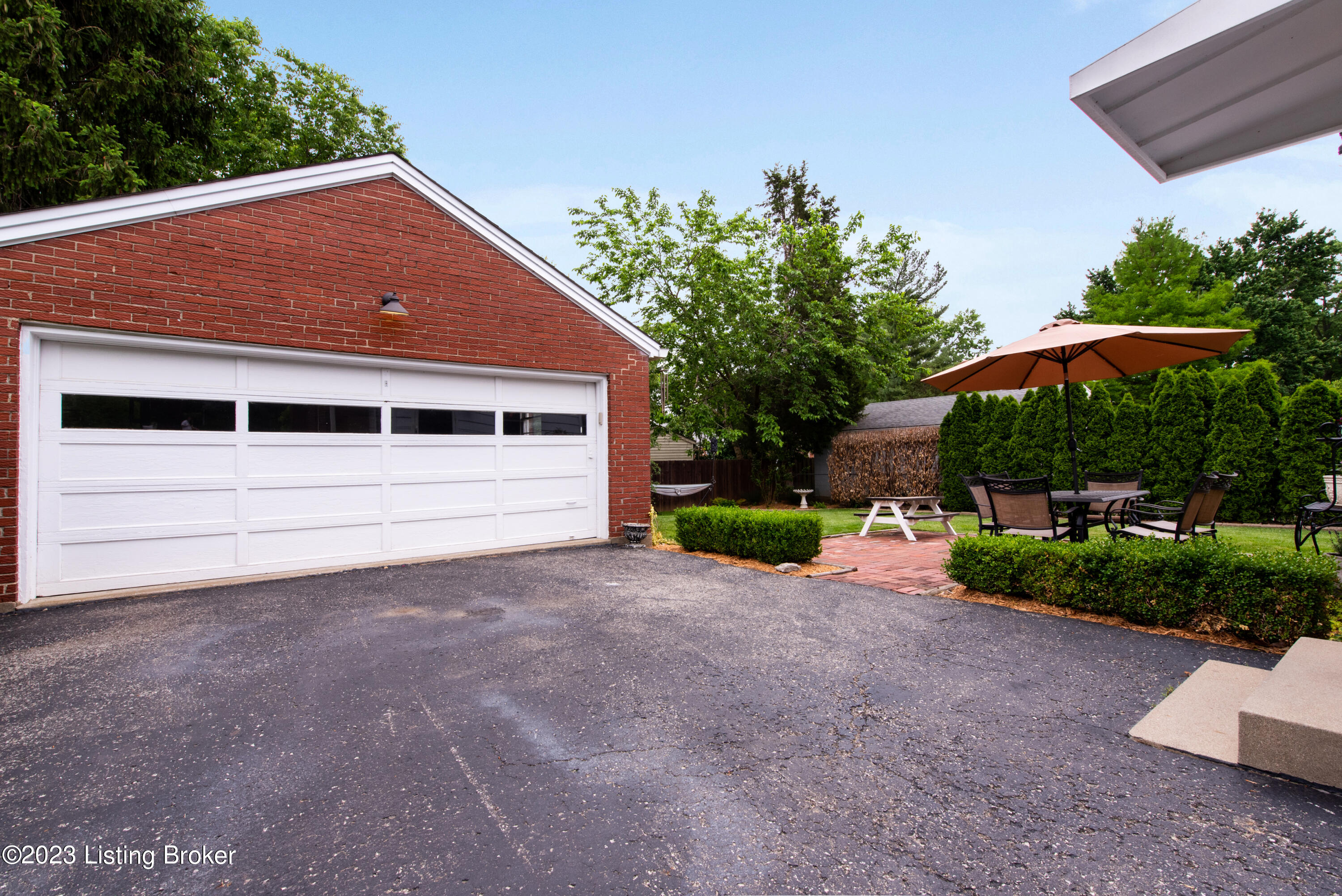 815 Perryman Road Louisville, KY 40207 - Photo 36 of 39 5185