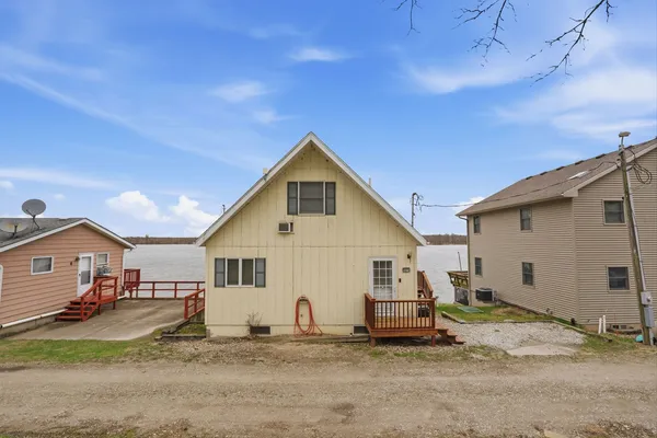 $219,000 | 9874 F Avenue, Wapello, IA 52653