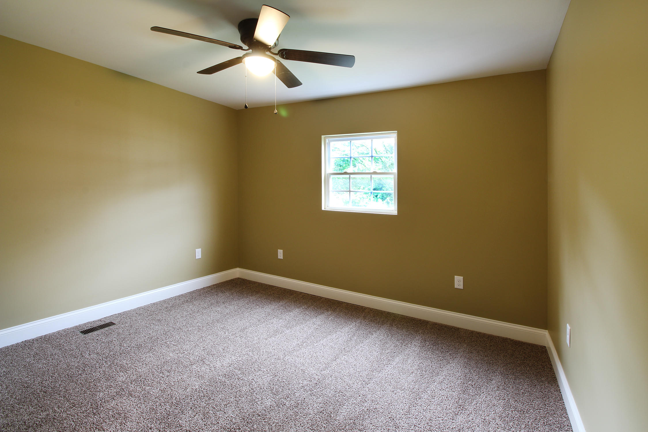147 Hamilton Circle Oak Ridge, TN 37830 - Photo 17 of 27 IMG_1057