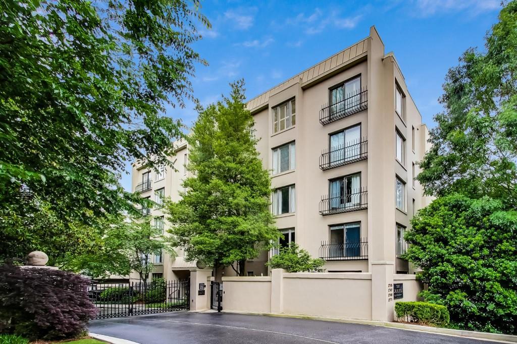 2765 Peachtree Road, Unit 4 Atlanta, GA 30305 - Photo 1 of 1 Gallery Image 1