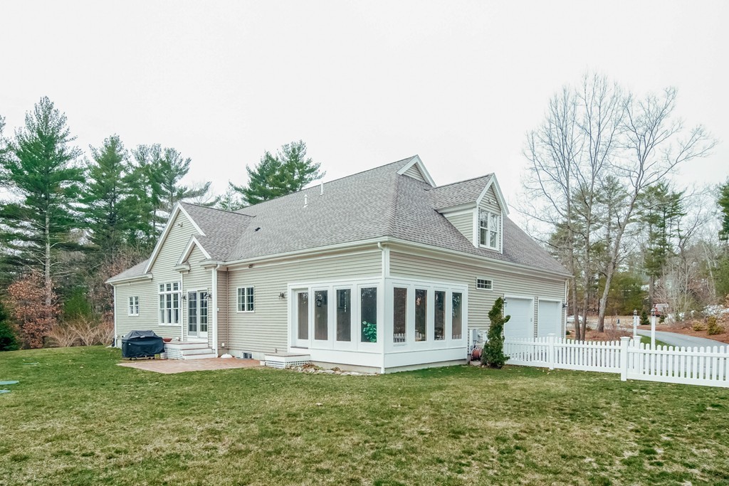 22 Old Mill Road Norfolk, MA 02056 - Photo 18 of 23 Gallery Image 18