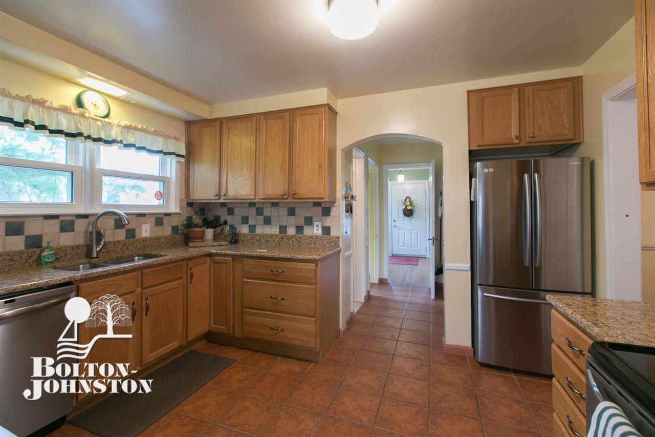 338 Fisher Road Grosse Pointe Farms, MI 48230 - Photo 7 of 20