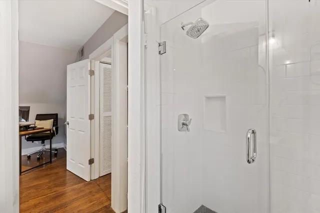 $319,999 | 735 Hawthorne Street, Memphis, TN 38107