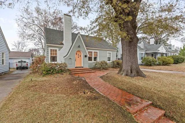 $319,999 | 735 Hawthorne Street, Memphis, TN 38107