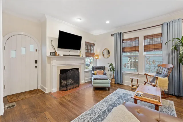 $319,999 | 735 Hawthorne Street, Memphis, TN 38107