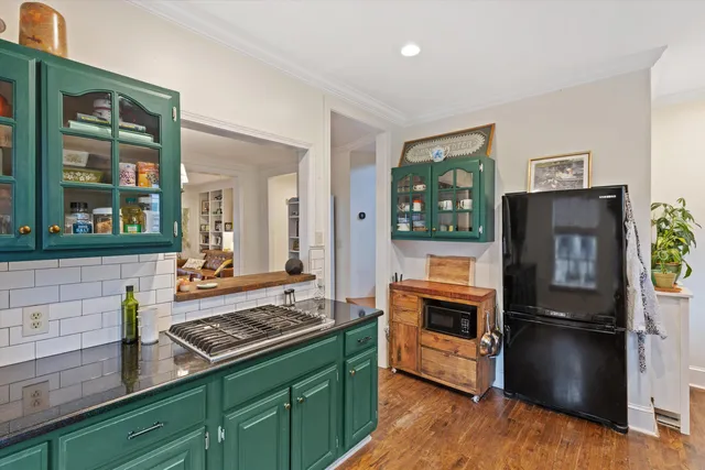 $319,999 | 735 Hawthorne Street, Memphis, TN 38107