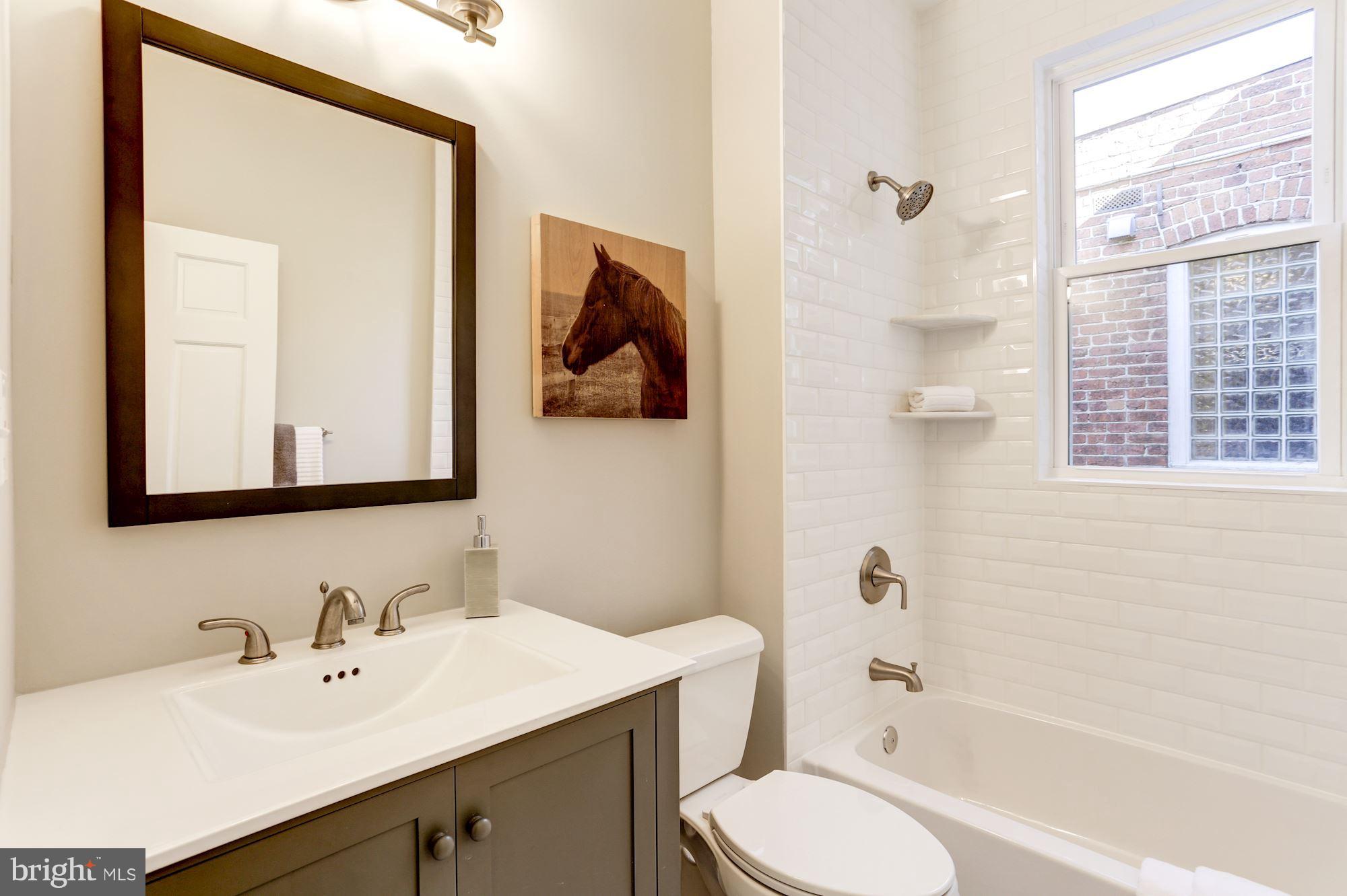 1735 Lanier Place Northwest Washington, DC 20009 - Photo 13 of 27 Bath