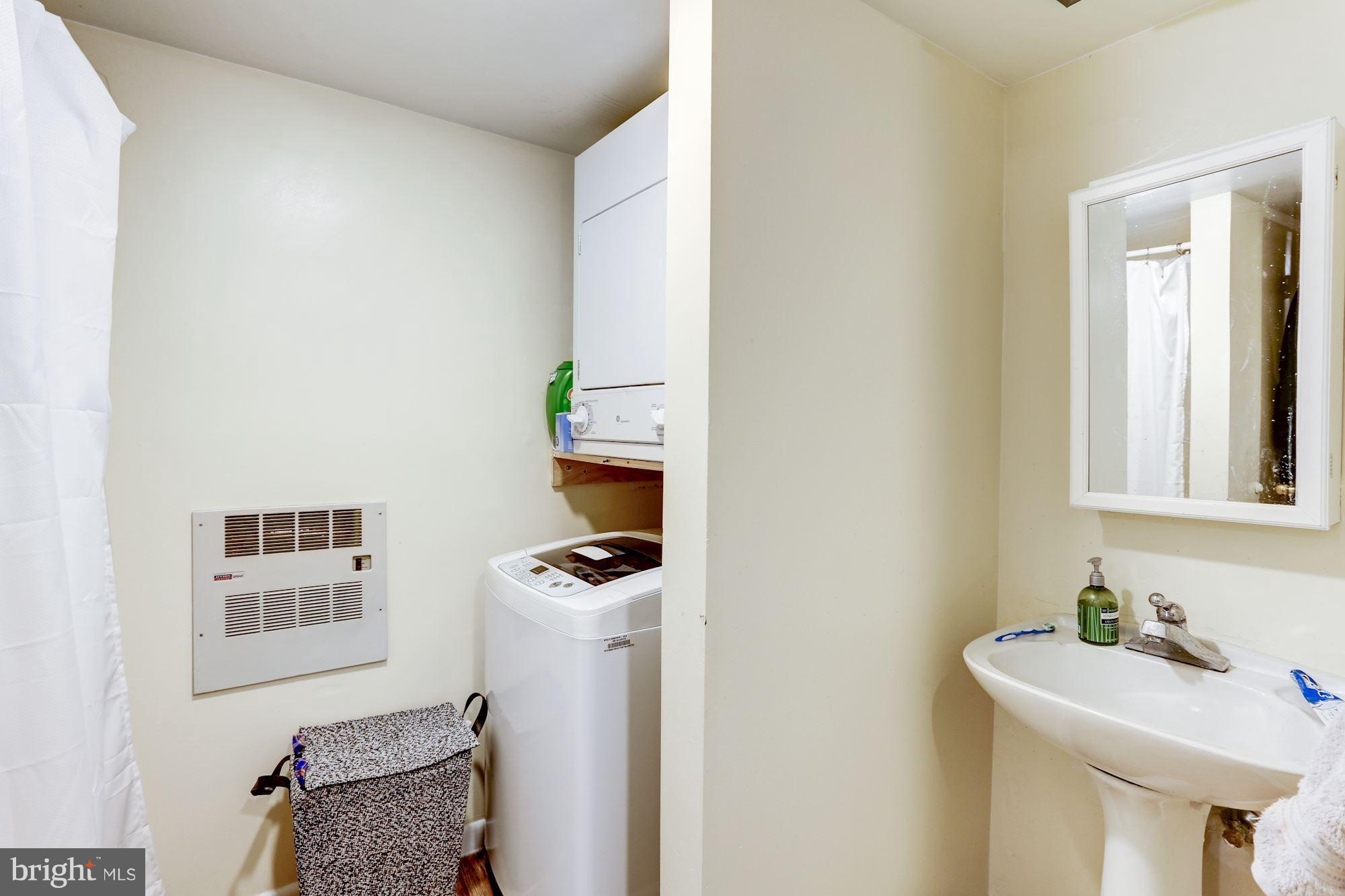 1735 Lanier Place Northwest Washington, DC 20009 - Photo 26 of 27 Bath