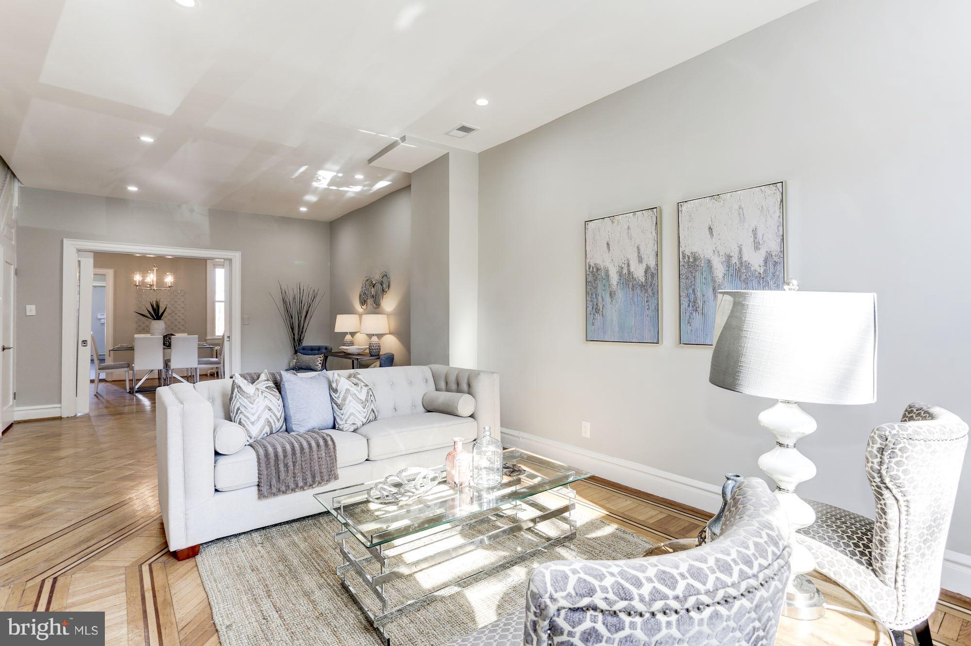 1735 Lanier Place Northwest Washington, DC 20009 - Photo 4 of 27 Living Room