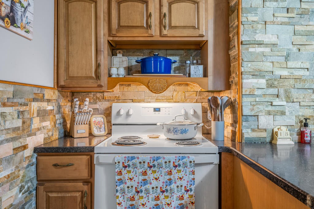 631 North Sandbranch Road Mount Hope, WV 25880 - Photo 21 of 47 Gallery Image 21