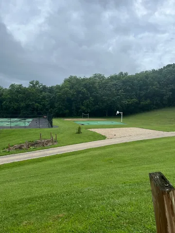 a view of a tennis court