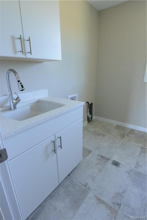 28696 Forest Ridge Drive Farmington Hills, MI 48331 - Photo 10 of 23