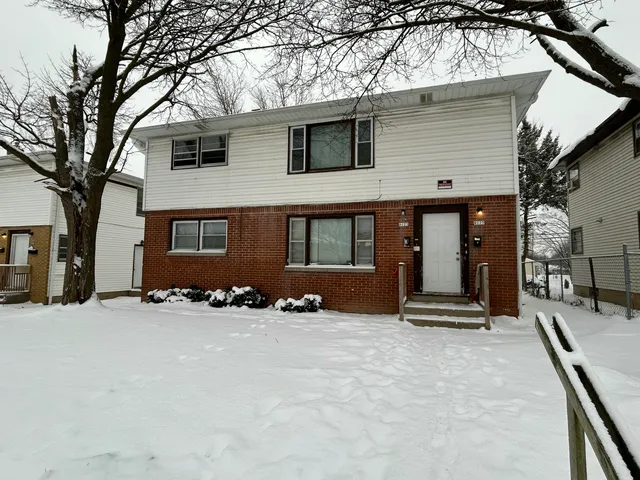$215,000 | 8025 West Villard Avenue, Unit 8023, Milwaukee, WI 53218