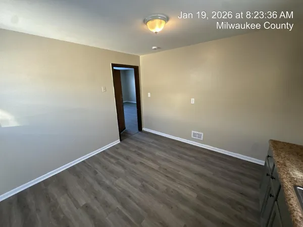 $194,900 | 8025 West Villard Avenue, Unit 8023, Milwaukee, WI 53218