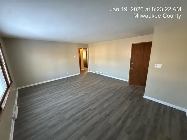 $194,900 | 8025 West Villard Avenue, Unit 8023, Milwaukee, WI 53218