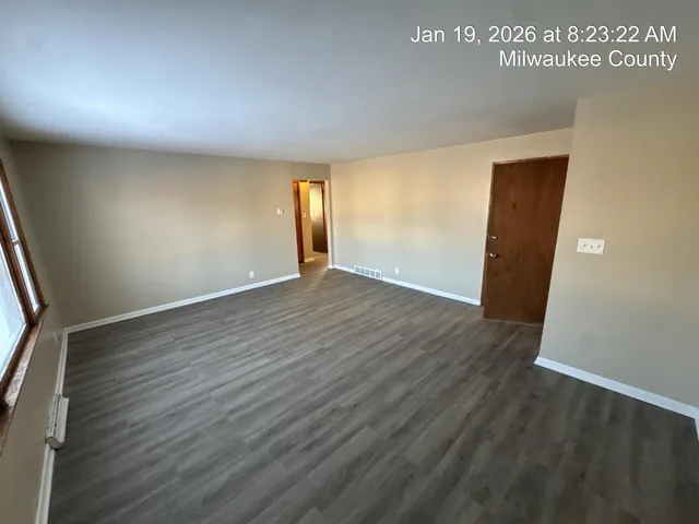 $215,000 | 8025 West Villard Avenue, Unit 8023, Milwaukee, WI 53218