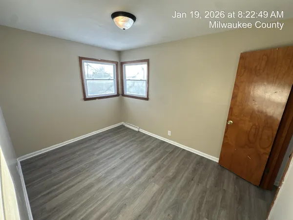 $194,900 | 8025 West Villard Avenue, Unit 8023, Milwaukee, WI 53218