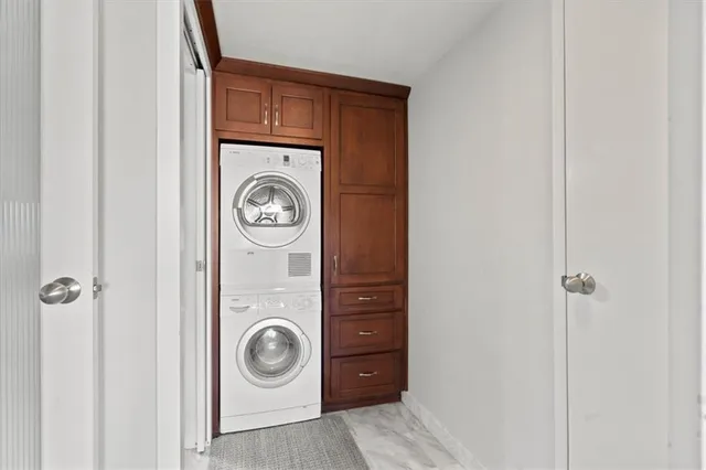 $239,000 | 803 West 48th Street, Unit 601, Kansas City, MO 64112