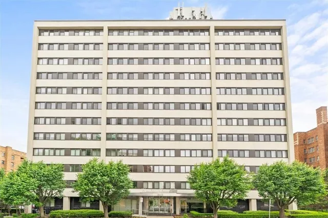 $239,000 | 803 West 48th Street, Unit 601, Kansas City, MO 64112