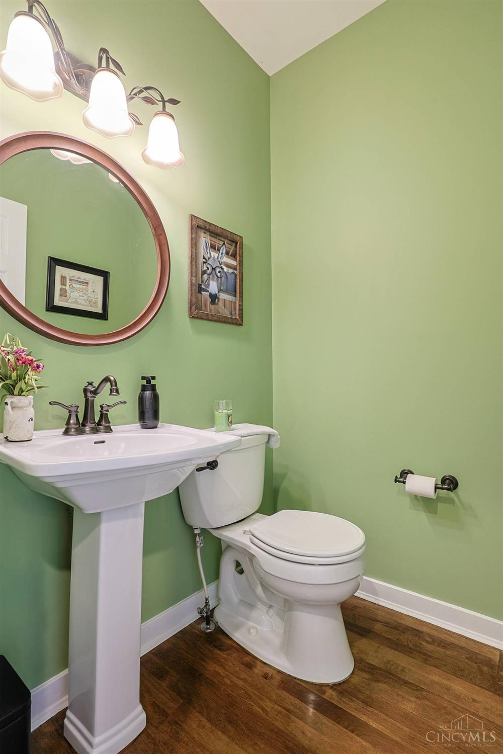 723 Nunner Road Maineville, OH 45039 - Photo 25 of 98 1st floor powder room
