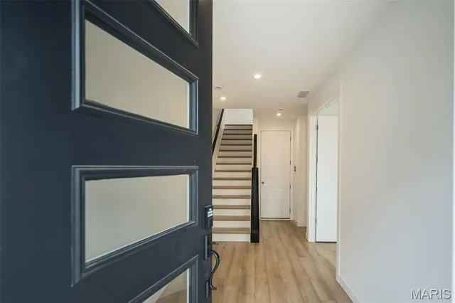 $577,900 | 8904 Gateway Circle, Unit 41808, Richmond Heights, MO 63144