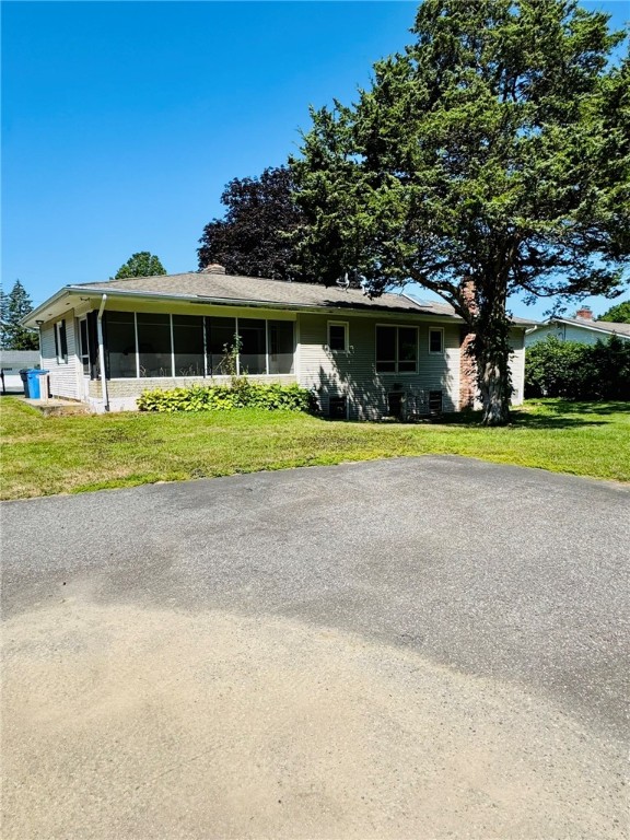 16 Tally Ho Road Cumberland, RI 02864 - Photo 4 of 20