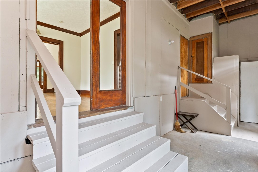 19 Genesee Park Boulevard Rochester, NY 14611 - Photo 29 of 50
