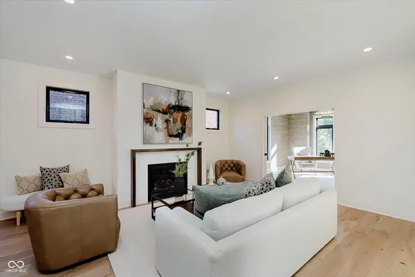 $940,000 | 1822 Central Avenue, Indianapolis, IN 46202