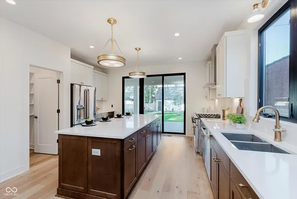$940,000 | 1822 Central Avenue, Indianapolis, IN 46202