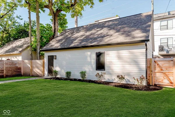 $940,000 | 1822 Central Avenue, Indianapolis, IN 46202