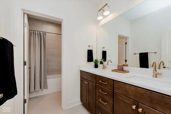 $940,000 | 1822 Central Avenue, Indianapolis, IN 46202
