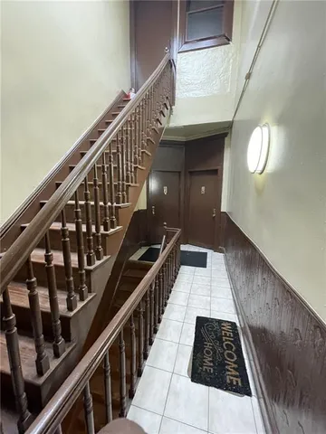 a view of entryway with a front door