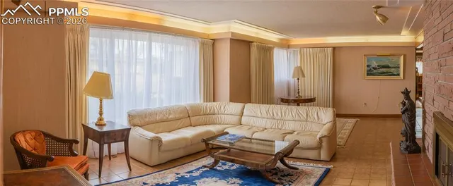 $299,900 | 77 Circle Drive, La Junta, CO 81050