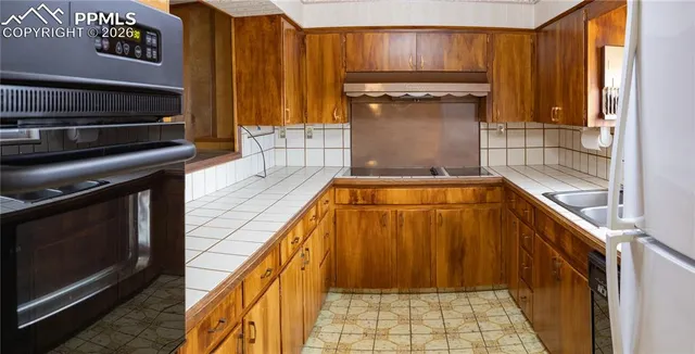 $299,900 | 77 Circle Drive, La Junta, CO 81050