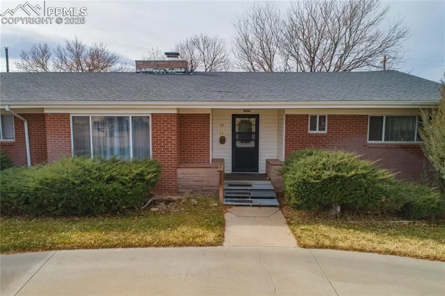 $299,900 | 77 Circle Drive, La Junta, CO 81050