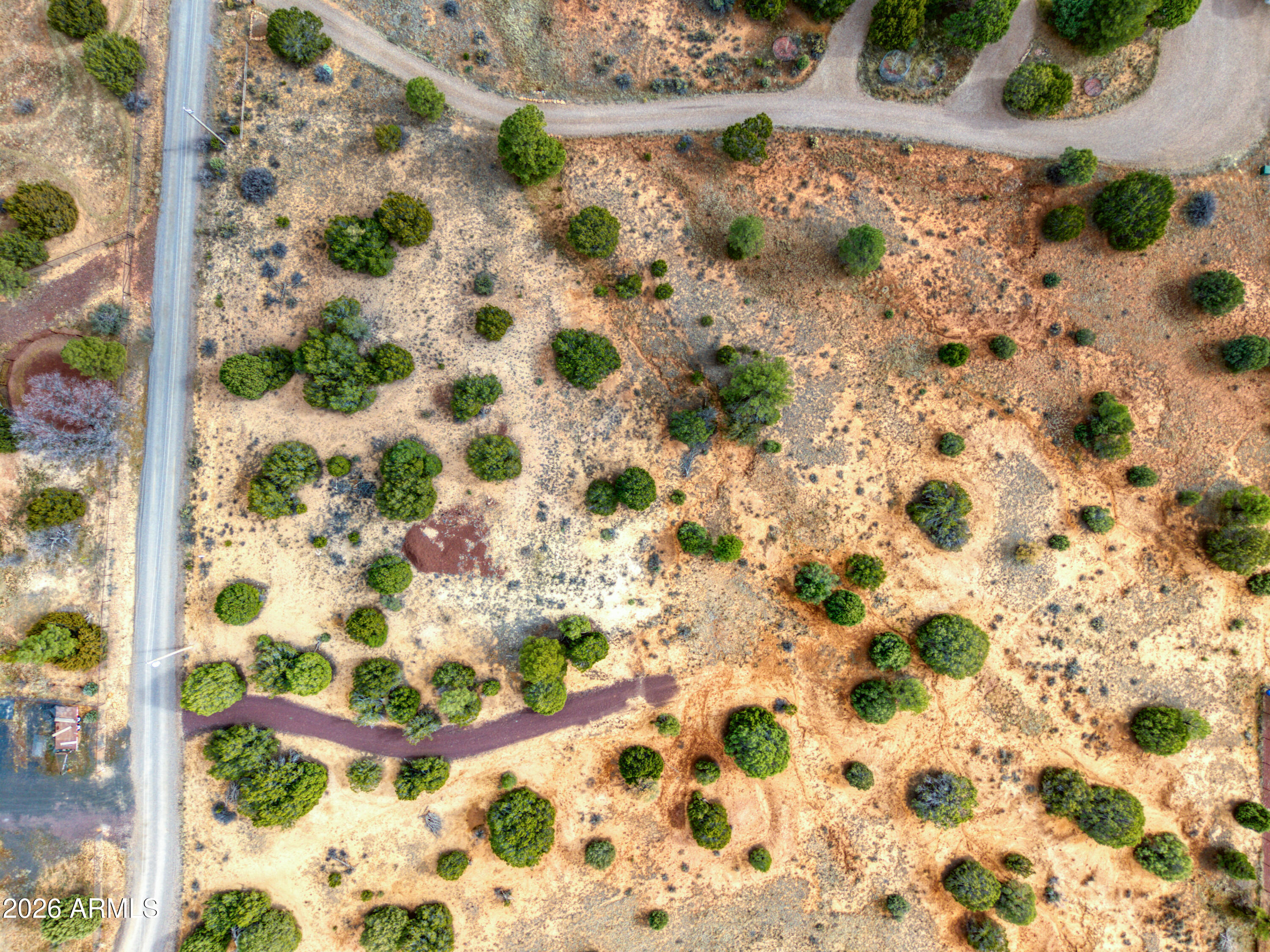 7067 Saddle Bow Road Show Low, AZ 85901 - Photo 2 of 7 PaxmanPh_dji_fly_20260123_070506_0404_17