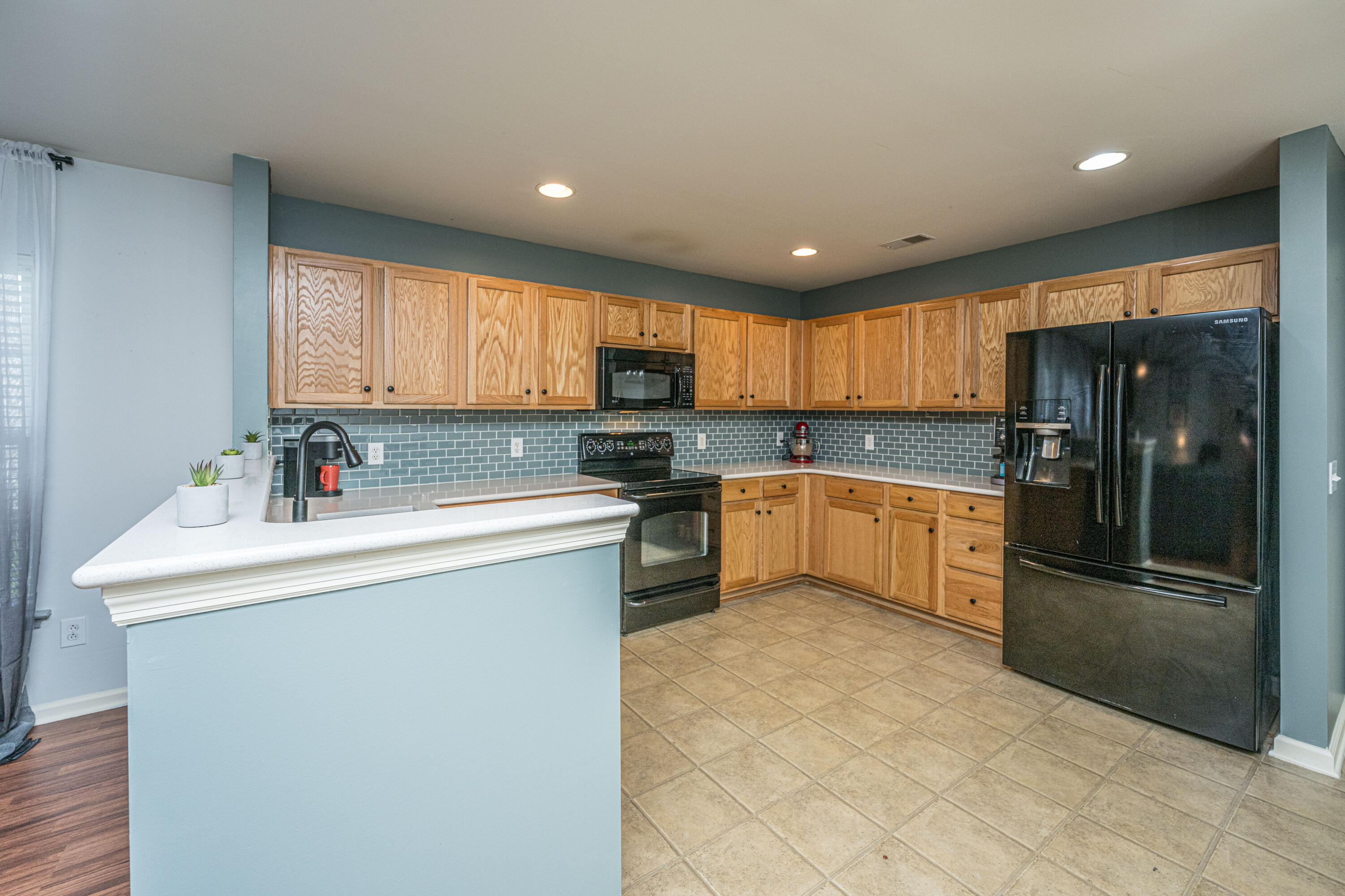 224 Myrtle Way Summerville, SC 29483 - Photo 15 of 43