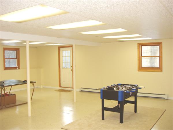 65 Virginia Ridge Road Sudbury, MA 01776 - Photo 25 of 29 a view of a livingroom with furniture