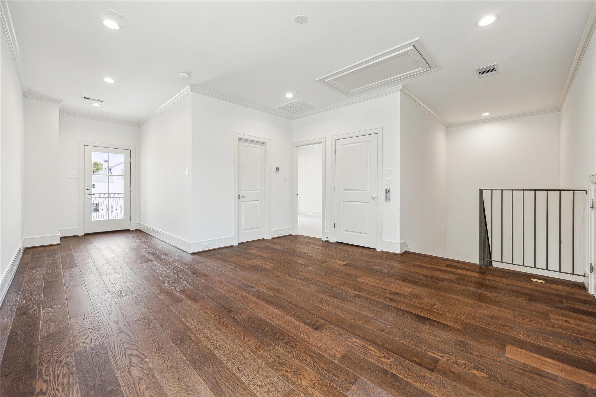 209 Sutton Row Place Houston, TX 77024 - Photo 15 of 23 Third-floor game room with secondary bedroom and bath.