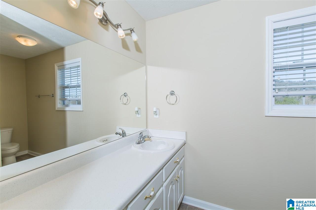 435 County Road 42 Oneonta, AL 35121 - Photo 16 of 40