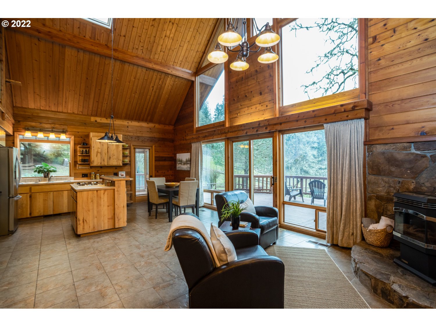 85185 Florence Road Eugene, OR 97405 - Photo 2 of 30 Gallery Image 2