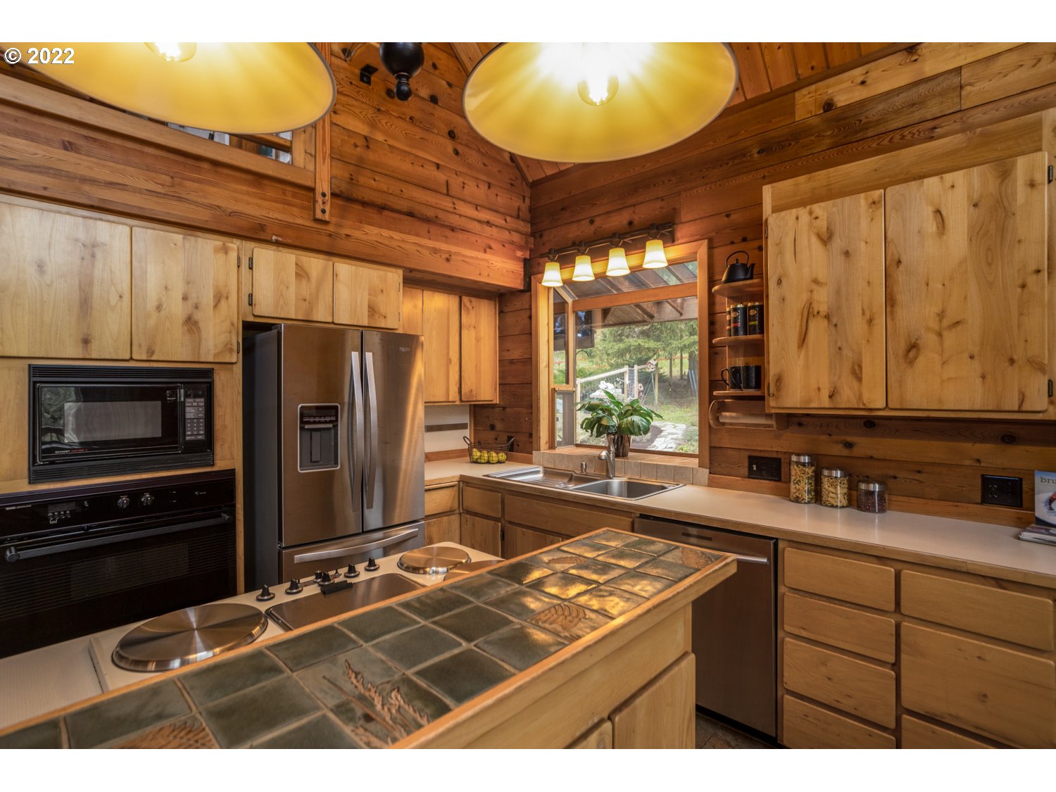 85185 Florence Road Eugene, OR 97405 - Photo 9 of 30 Gallery Image 9