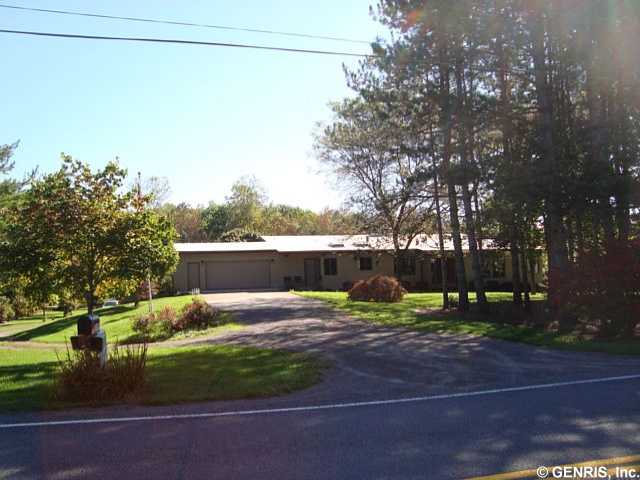 4040 County Line Road Macedon, NY 14502 - Photo 1 of 1 Exterior Front