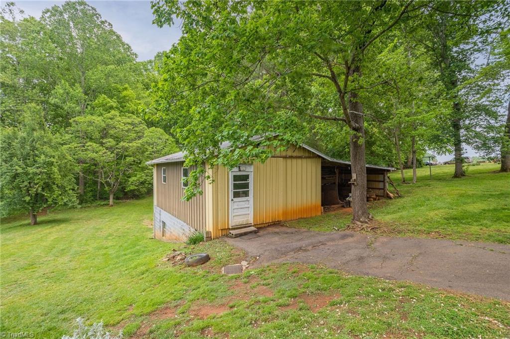 1508 Falcon Road East Bend, NC 27018 - Photo 23 of 28 Gallery Image 23