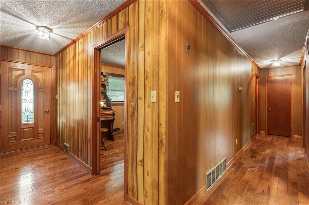 1508 Falcon Road East Bend, NC 27018 - Photo 8 of 28 Gallery Image 8