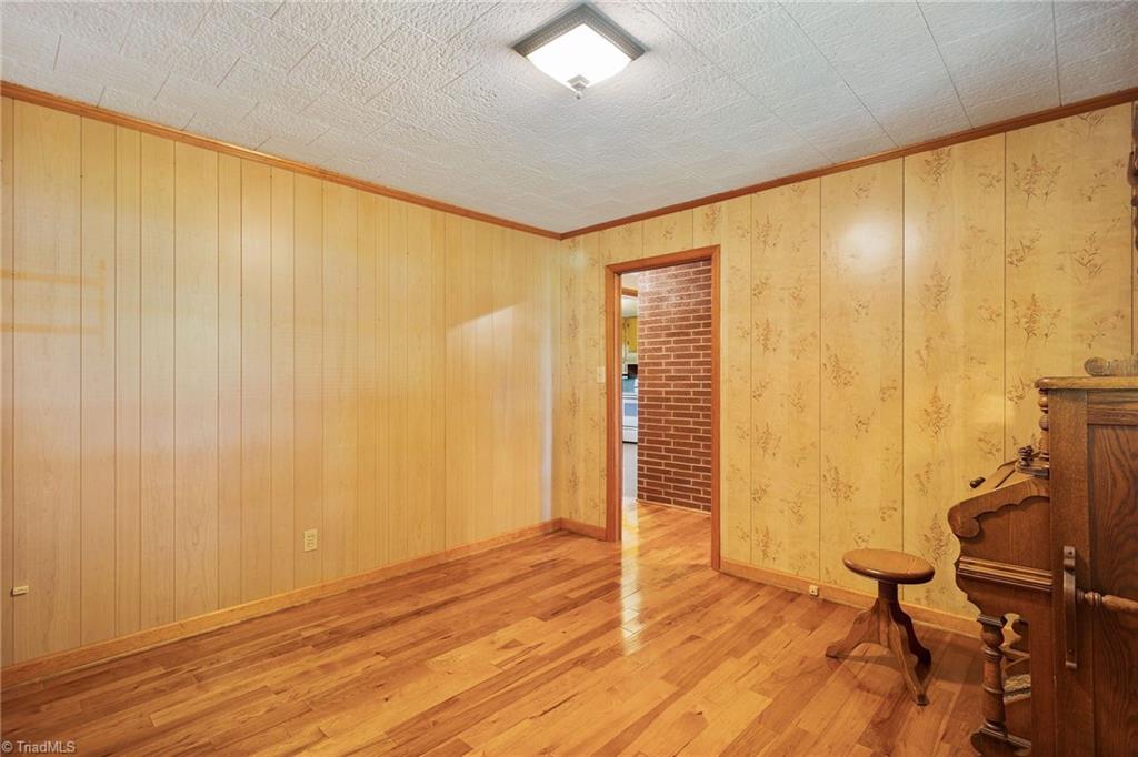 1508 Falcon Road East Bend, NC 27018 - Photo 10 of 28 Gallery Image 10